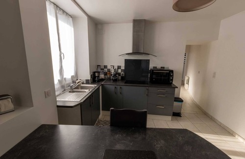 Conde-sur-Marne House | La Petite Maison - Condé-sur-marne