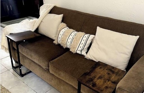 Northboro Park Cottage | La Petite Maison Bleue
