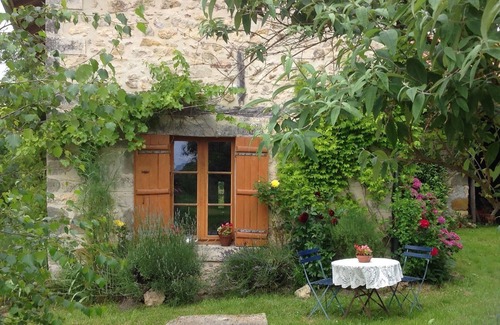 Nontron House | La Petite Maison