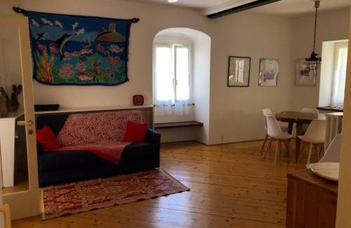 Capraia Apartment | La Piazzetta