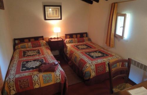 Courry Bed & Breakfast | La Picholine chambre Provence