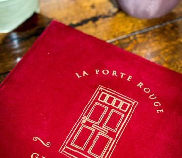 Oudenaarde House | La Porte Rouge - The Red Door