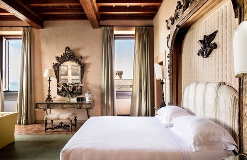 Palo Laziale Hotel | La Posta Vecchia Hotel