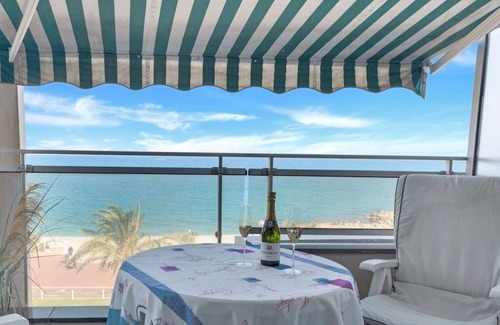 La Californie Apartment | La Prom 1 - two bedrooms facing the sea