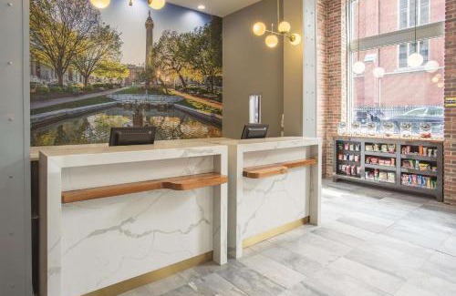 Downtown Baltimore Hotel | La Quinta by Wyndham Inner Harbor Downtown