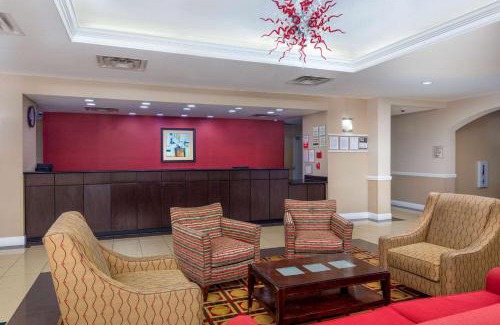 Macon Hotel | La Quinta by Wyndham Macon West