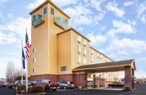 Parkrose Hotel | La Quinta by Wyndham Portland Airport