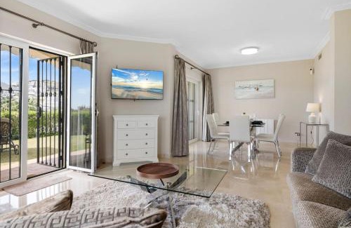Benahavis Apartment | La Quinta Hills - Luxury Apartment