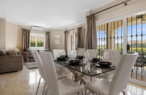 Benahavis Apartment | La Quinta Hills - Luxury Apartment
