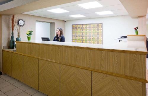 East Bloomington Hotel | La Quinta Inn by Wyndham Minneapolis Airport Bloomington - FREE AIRPORT SHUTTLE