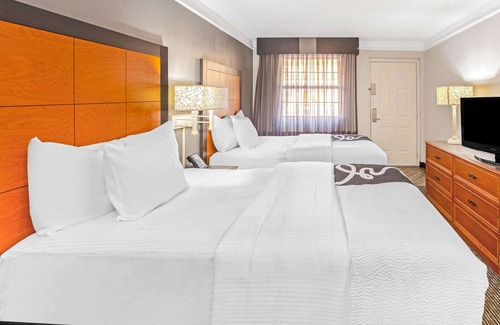 Wichita Falls Hotel | La Quinta Inn by Wyndham Wichita Falls