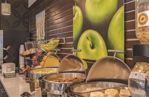 Lacey Hotel | La Quinta Inn by Wyndham Olympia - Lacey