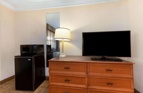 Bossier City Hotel | La Quinta Inn by Wyndham Bossier City