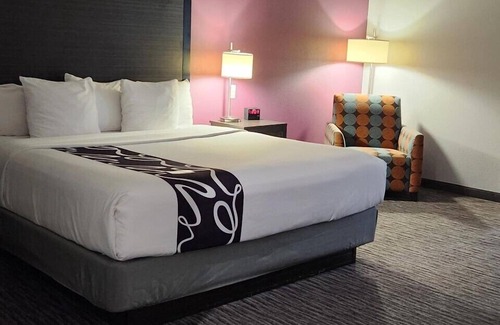 Grand Prairie Hotel | La Quinta Inn & Suites by Wyndham Dallas Grand Prairie North