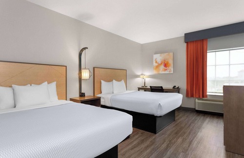 Fort Pierce Hotel | La Quinta Inn & Suites by Wyndham Ft. Pierce