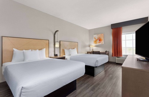 Fort Pierce Hotel | La Quinta Inn & Suites by Wyndham Ft. Pierce