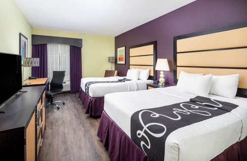 Flemington Hotel | La Quinta Inn & Suites by Wyndham Hinesville - Fort Stewart