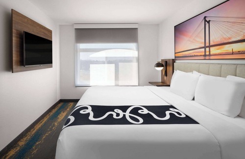 Tri-Cities Hotel | La Quinta Inn & Suites by Wyndham Kennewick