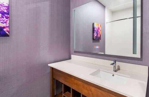 Lewisville Hotel | La Quinta Inn & Suites by Wyndham Lewisville