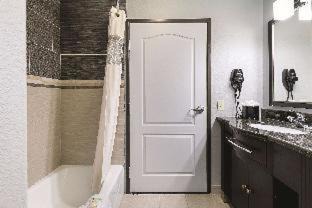 Hutchins Hotel | La Quinta Inn & Suites by Wyndham South Dallas - Hutchins