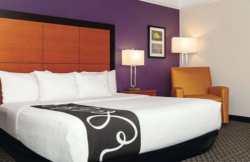 Guasti Hotel | La Quinta Inn & Suites by Wyndham Ontario Airport