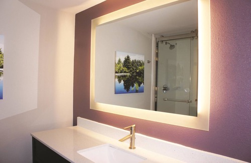 Aurora Hotel | La Quinta Inn & Suites by Wyndham Denver Aurora Medical