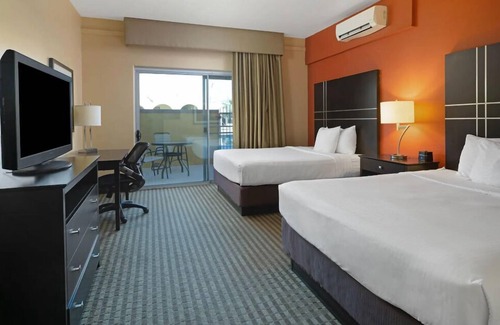 El Montevideo Hotel | La Quinta Inn & Suites by Wyndham Tucson - Reid Park