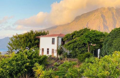 Frontera Bed & Breakfast | La Rayuela Suites