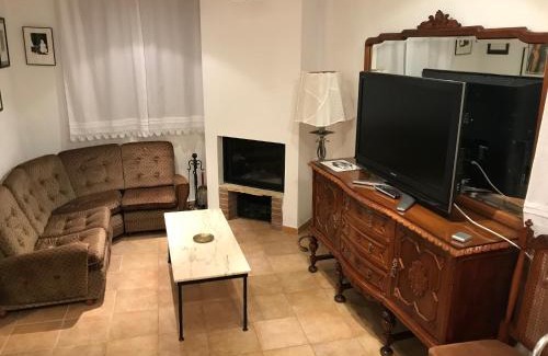 Oliola House | La Rectoria