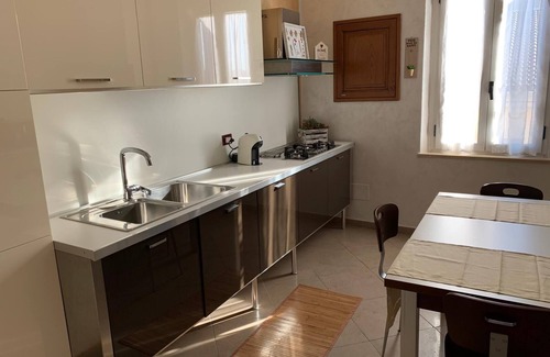 Peschiera del Garda Apartment | LA REGINA DEL GARDA: four-room apartment 200 meters from the lake