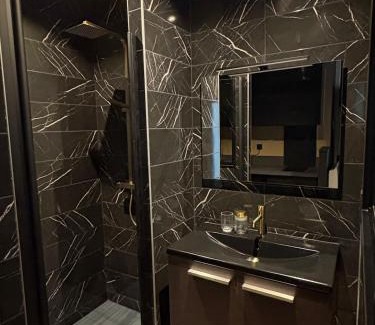 Bressuire Apartment | La Romantique