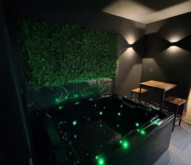 Bressuire Apartment | La Romantique