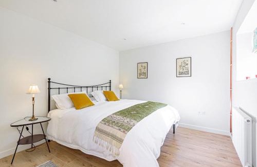 Gillingham House | La Rose