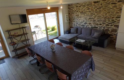 Mur-de-Bretagne House | LA ROSELIERE - Les Vergers de Guerledan