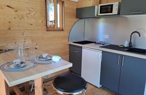 Castelnau-de-Montmiral Ski Chalet | La roulotte du tonnelier