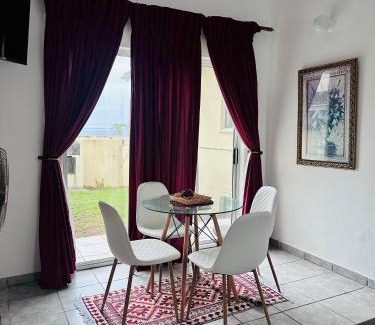 Manaba Beach House | La Same Homestead