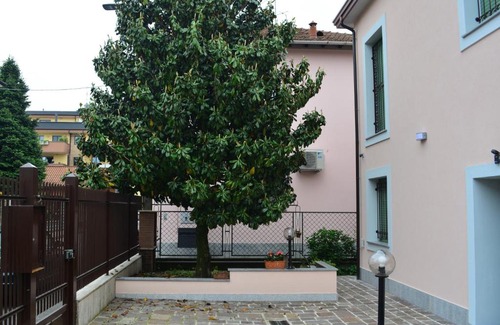 Rho Bed & Breakfast | La Scala Rho B&B