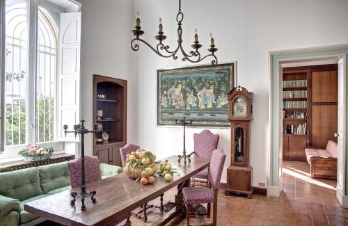 Castromediano House | La Serra - Villa De Bonis