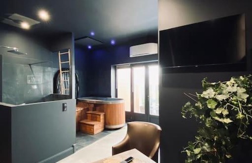 Saint-Bruno - Saint-Victor Apartment | La Shelby avec terrasse privée