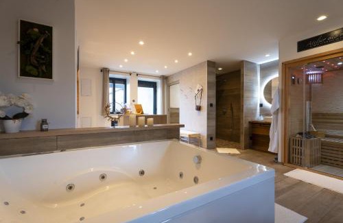 Saint-Laurent-dAndenay House | La Suite Bien Être & Luxe au Domaine du Moulin