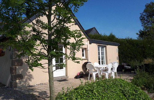 Saint-Michel-de-Montjoie Apartment | La Tentonniere