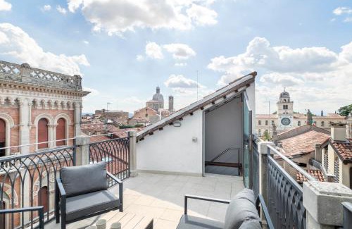 Historic Centre Apartment | La terrazza sulle Piazze - Centro Storico