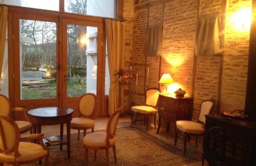 Livry Bed & Breakfast | La Thibaude - Livry