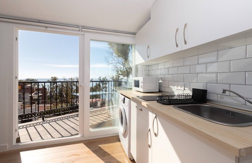 Malaga Apartment | La Torre Del Carmen - Apartment In Málaga