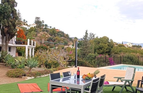 Salobrena Villa | La Torrecica: with Andalusian character and magnificent views of the sea and Sierra Nevada.