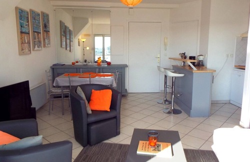 La Trinite-sur-Mer Apartment | La Trinité/Mer - 2-room apartment -31m²- Port view