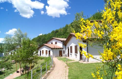 Santa Maria del Piano Resort | La Valle Dei Caprioli Village Bungalow Park - Freelandia Azienda Agricola
