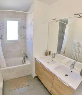 Lavaur House | La Vauréenne - Maison Chaleureuse avec parking