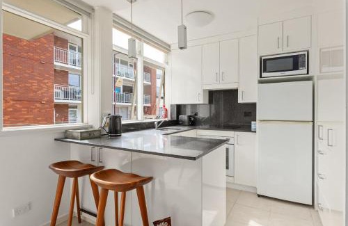 Mosman Apartment | La Verdure - An Intimate Beachside Getaway