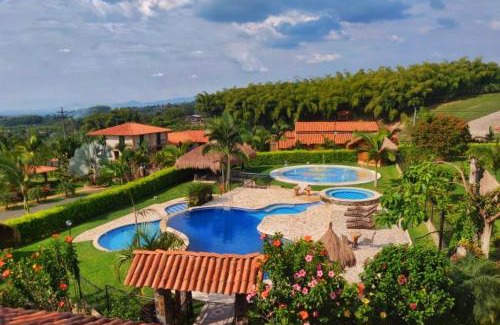 Quimbaya Hotel | La Victoria Hotel Campestre